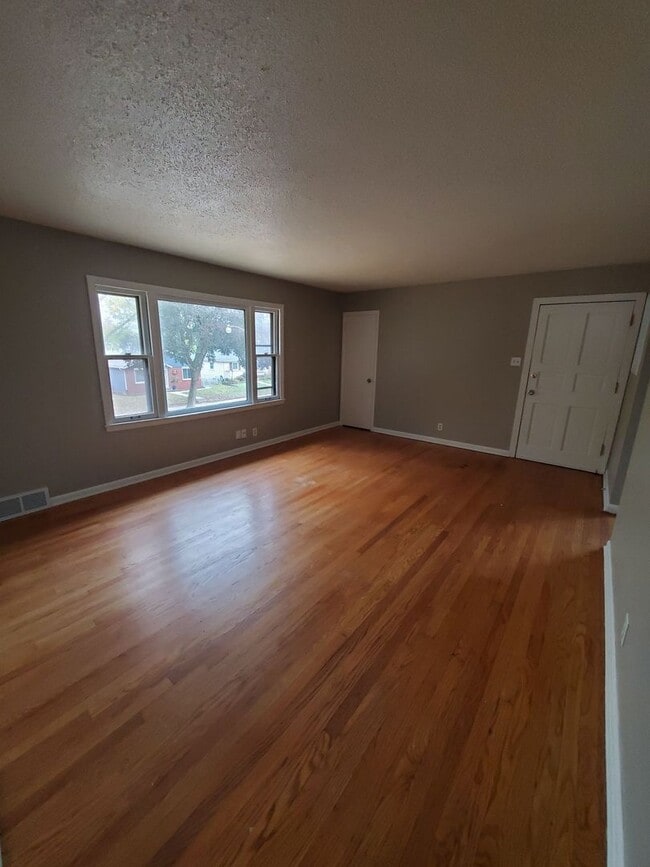 Photo - 4953-4955 N 90th St. Unit 4955 Upper