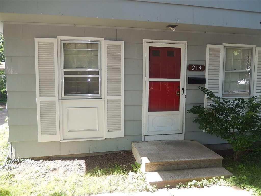 Photo - 214 E Spruce St