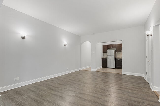 Photo - 1608 W Sherwin Ave Unit 303