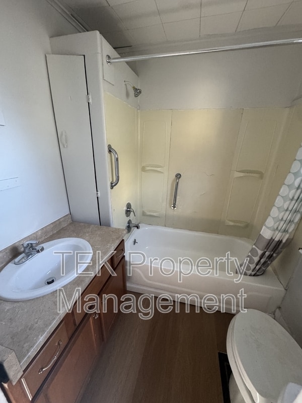 Photo - 210 Dewey Ave