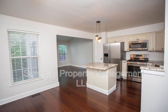 Photo - 130 Mount Vernon Ct