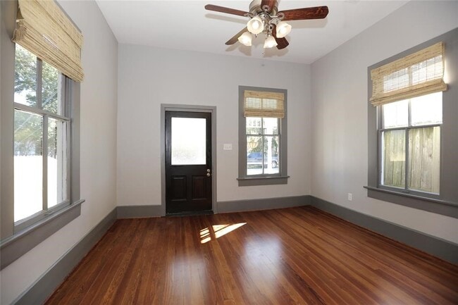 Photo - 2119 Freeman St
