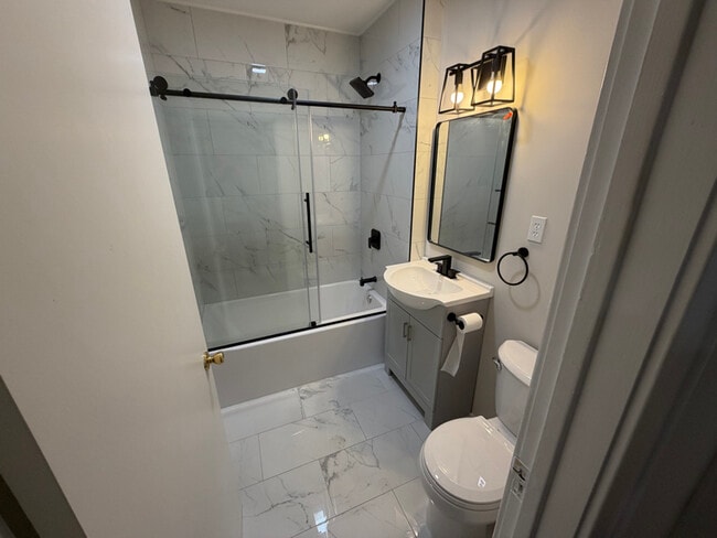 Building Photo - 513-15 Tennyson Ave