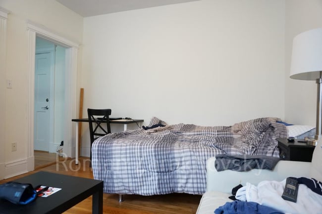 Photo - 110 Warren St Unidad 23