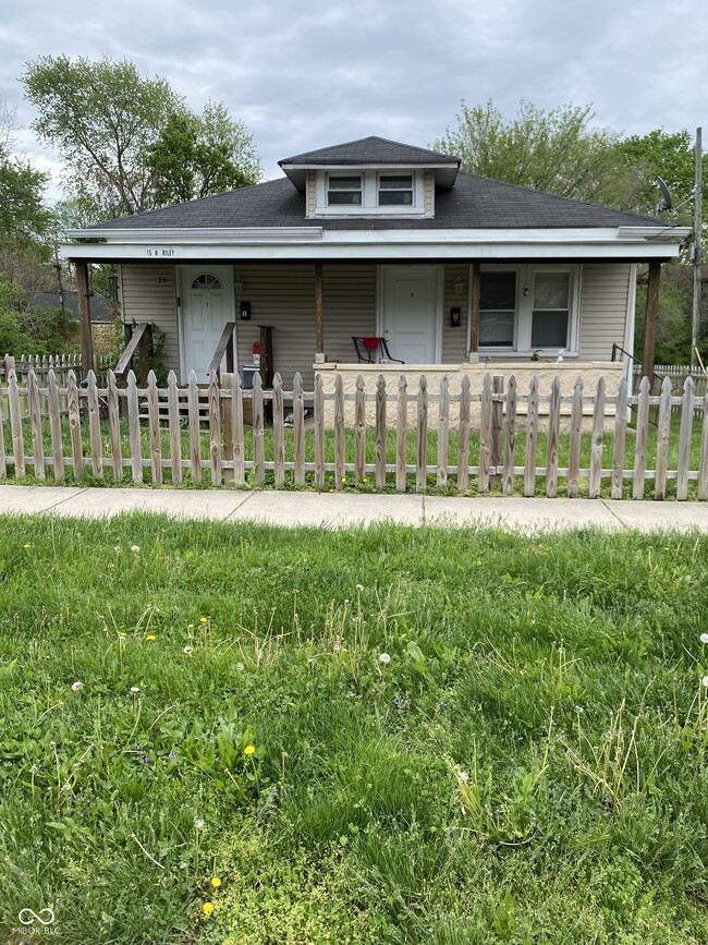 Photo - 15 N Riley Ave Unidad 4 Rental