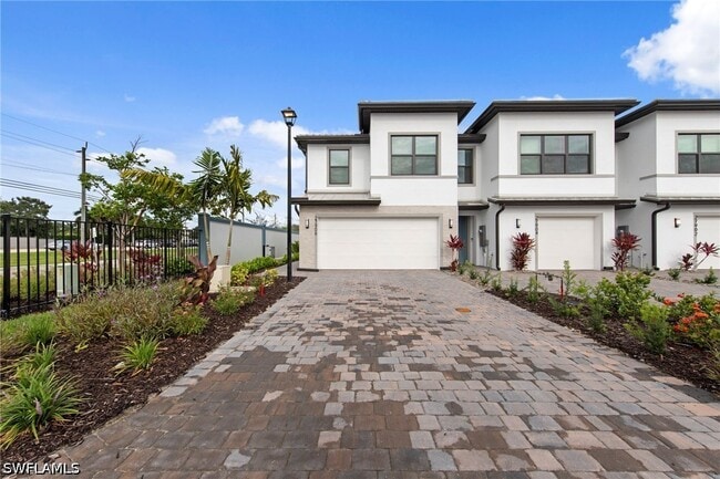 Building Photo - 27906 Radiant Ct