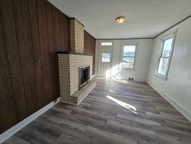 Photo - mad5865 Unit 5865