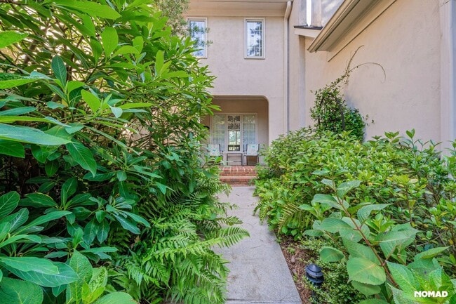 Photo - 31 Paces W Dr NW