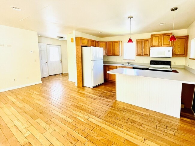 Building Photo - 55 East Terrace Unit SFH Rental