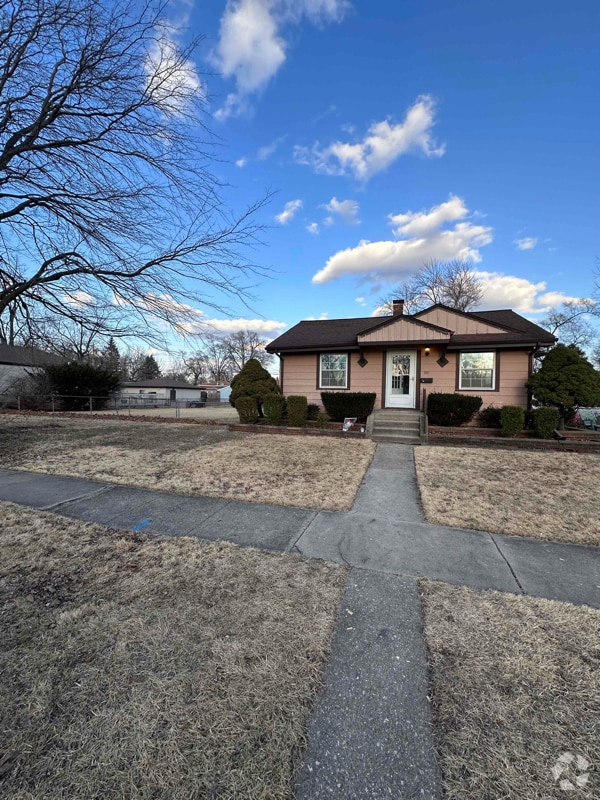 Building Photo - 325 N Cavender St Rental