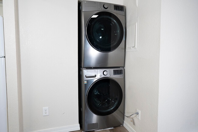 2BR/1BA Classic
