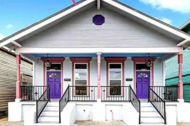 Photo - 2104 Marais St