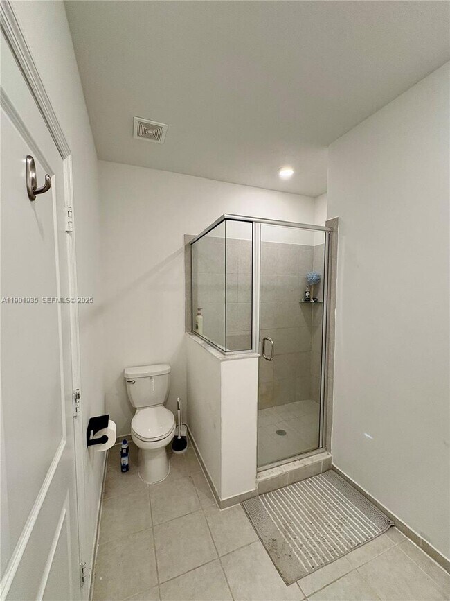 Photo - 1020 SE 26th Ter