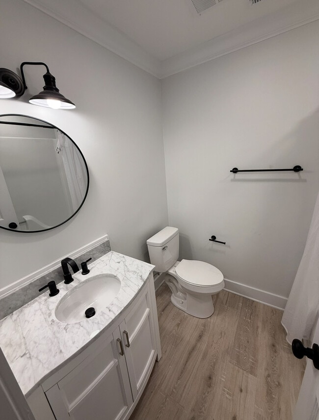 Building Photo - 81 Lakeview Dr Rental