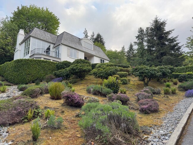 Photo - 17203 SE 42nd Pl