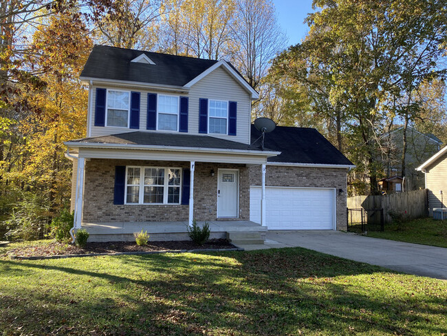 Ridge Crest subdivision home with fenced y... - Ridge Crest subdivision home with fenced y...