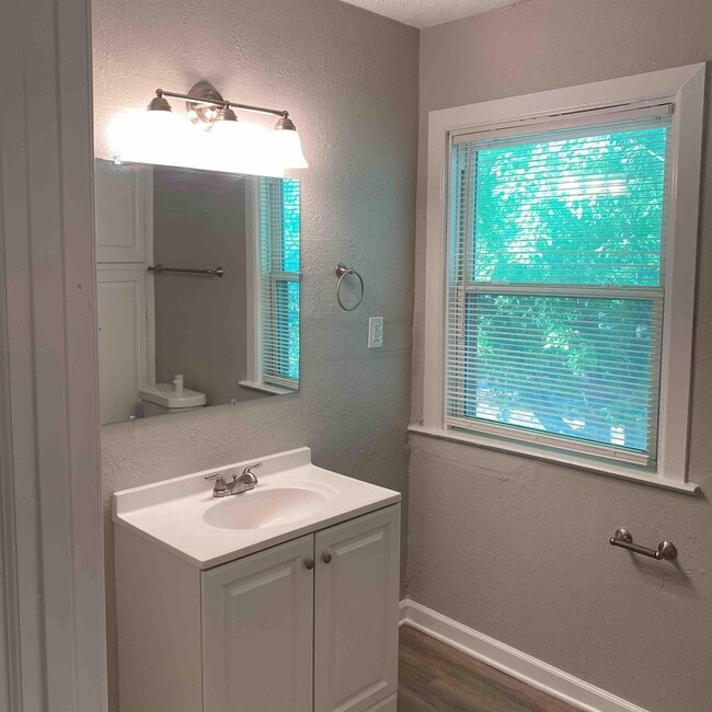 Photo - 111 Spruce Ave