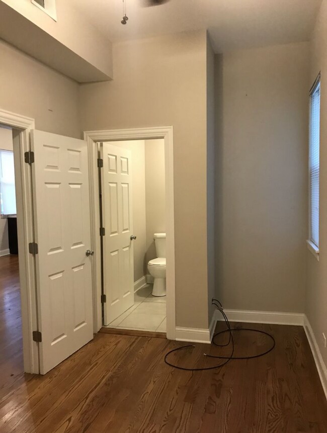 Photo - 1850 N Saint Louis Ave Unit 1R