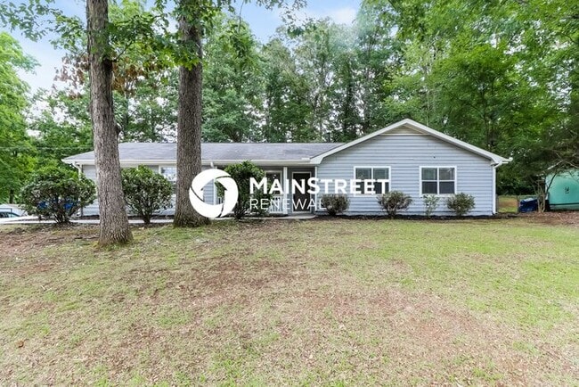 Building Photo - 3 Bedroom Pet-Friendly Home in Lithonia, GA with Main Street Renewal