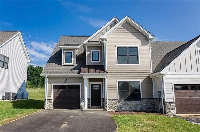 Building Photo - 16 Kiley Ln