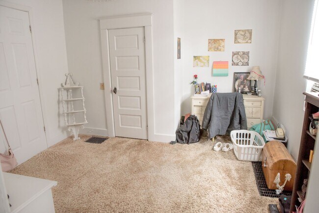 Photo - 1905 W Jackson St Unit 1905 W Jackson St.