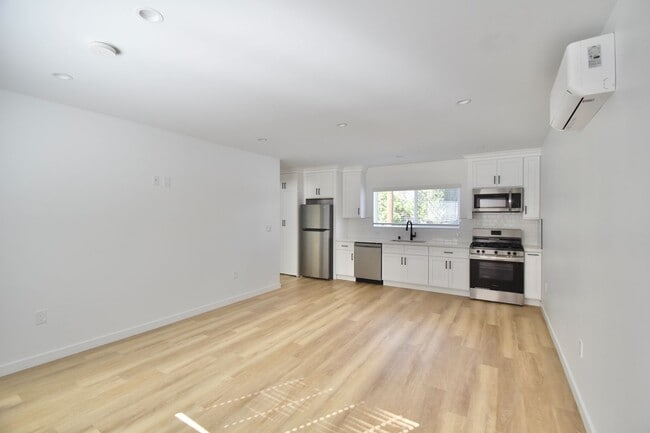 Photo - 11645 Moorpark St Unidad 11649