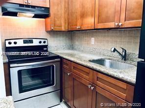 Building Photo - 1515 NE 125th Terrace Unit 206