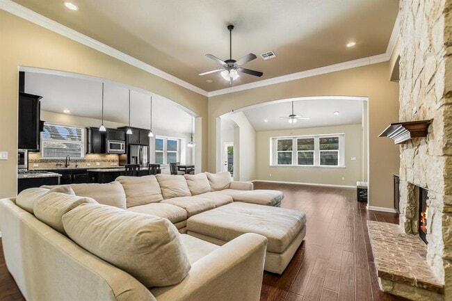 Photo - 2037 Tribal Way