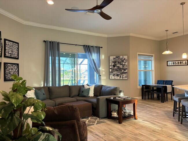 Photo - 8341 Paragrass Ave