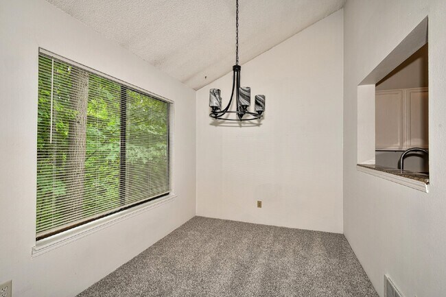 Photo - **Beautifully Updated 2-Bedroom, 2-Bath Condo in Prime Kirkland Location** Unit #305