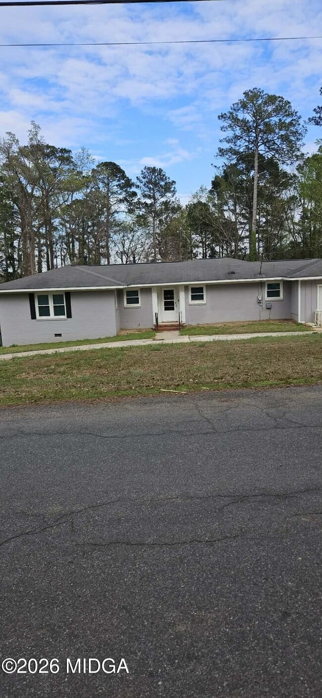 Photo - 912 Dogwood Cir