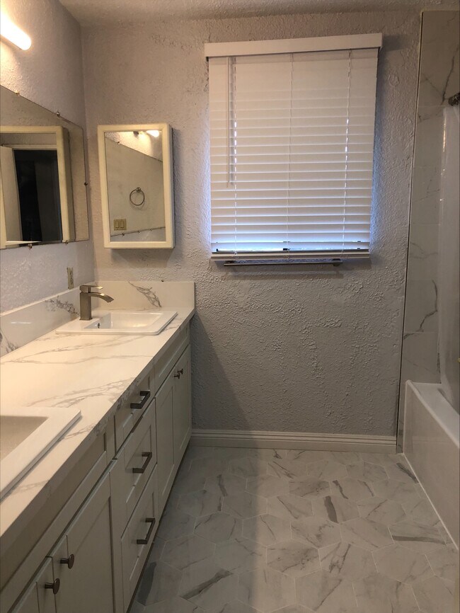 Photo - 401 Western Ave Unit 401 Western Ave