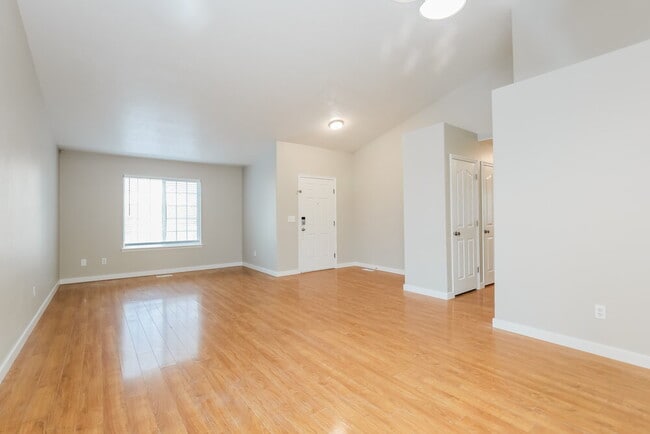 Photo - 8558 Maul Oak Dr