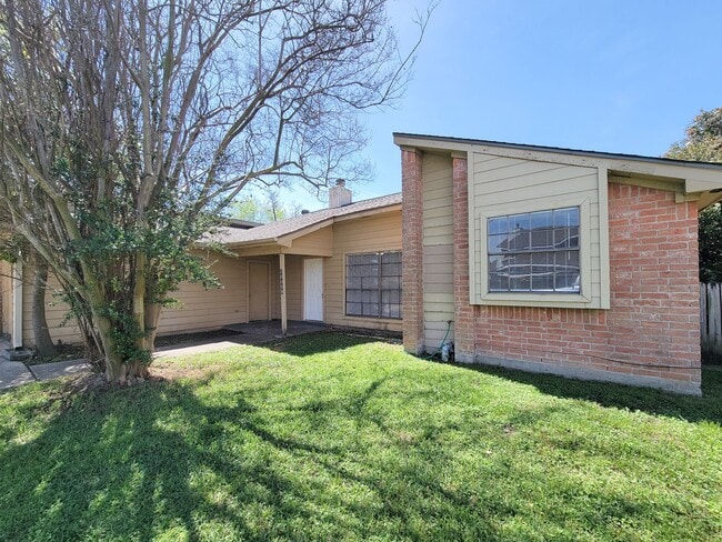 Photo - NICE 3 BEDROOM 2 BATH DUPLEX IN CYPRESS AREA