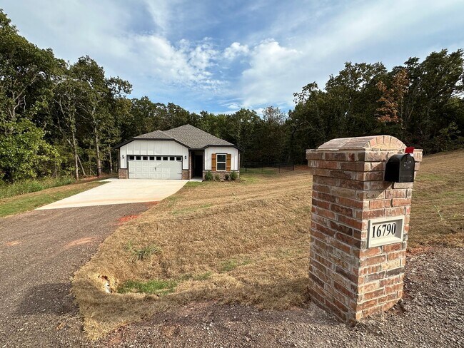 Photo - New Construction 3 Bedroom, 2 Bathroom on ...