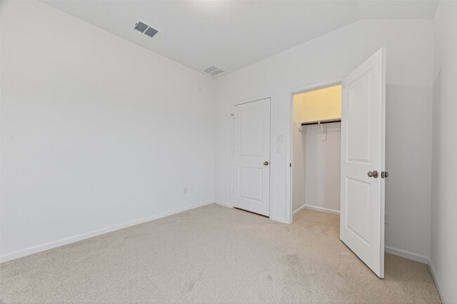 Photo - 5015 Bowen Pr Dr