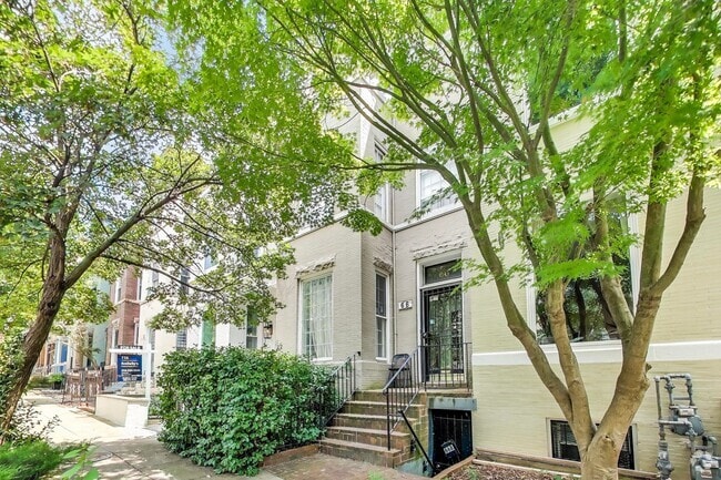 Building Photo - V Street NW Unit 2 Rental
