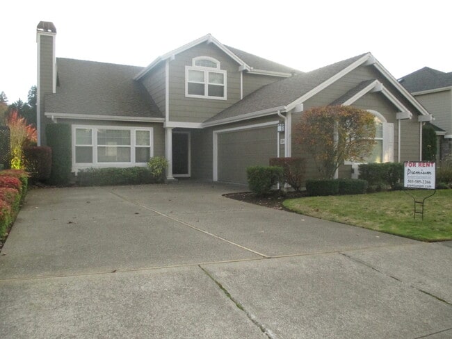 Building Photo - South Salem Home on Creekside Golf Course