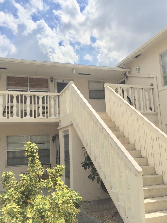 Photo - 201 S J St Unit 11