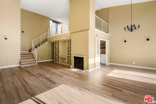 Photo - 1944 Glendon Ave Unidad 309