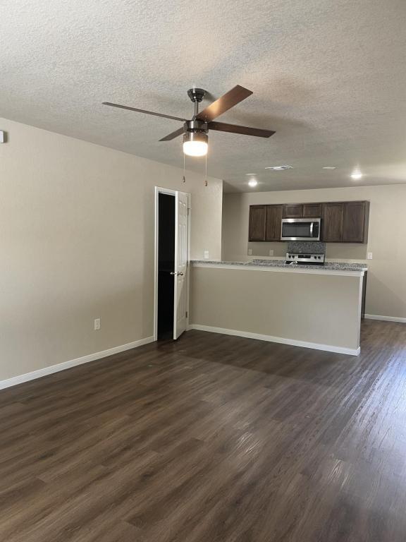 Photo - 512 Raymond St