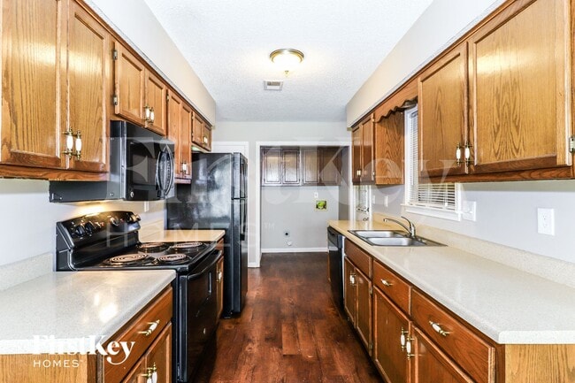 Photo - 2439 Dove Glen Cove