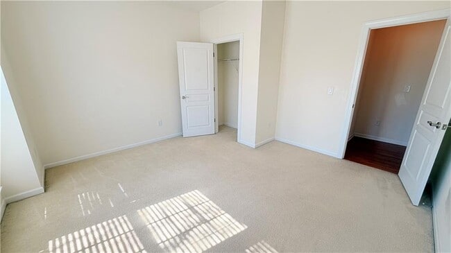 Photo - 3203 Normandy Ridge NW