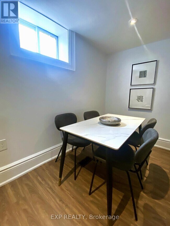 Photo - 525 Old Weston Rd