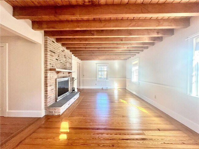 Photo - 12 Johnson Ct