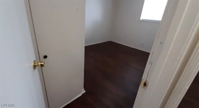 Photo - 180 N Jones St Unidad 5