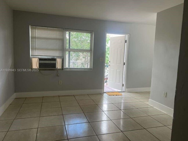 Photo - 1275 NW 60th St Unidad 6