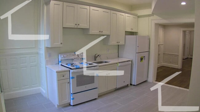 Photo - 1712 Beacon St Unit 1
