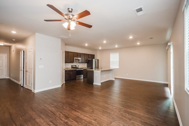 Photo - 612 Moorings Ave