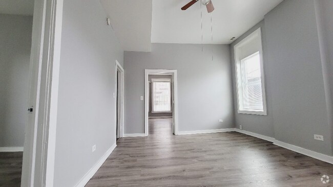 Building Photo - 11 S Whipple St Rental